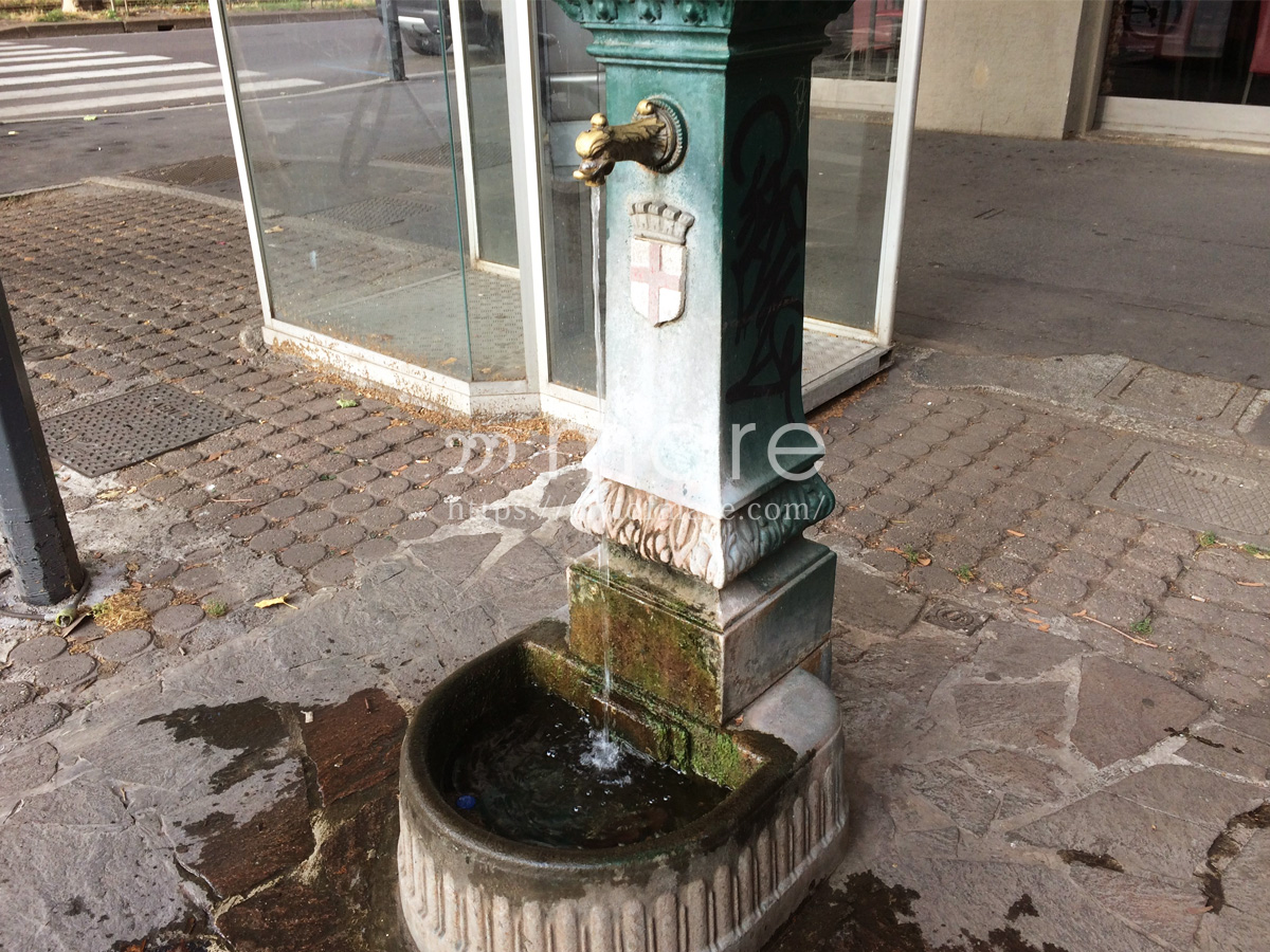 イタリアの水道水は飲めるけど硬水！軟水のミネラルウォーターを買うなら？街の蛇口
