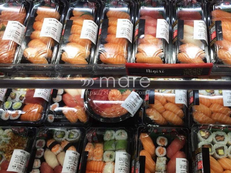 コープイタリアで日本人が手がけるWarai Sushiの充実した日本食材コナッドミラノ中央駅店寿司